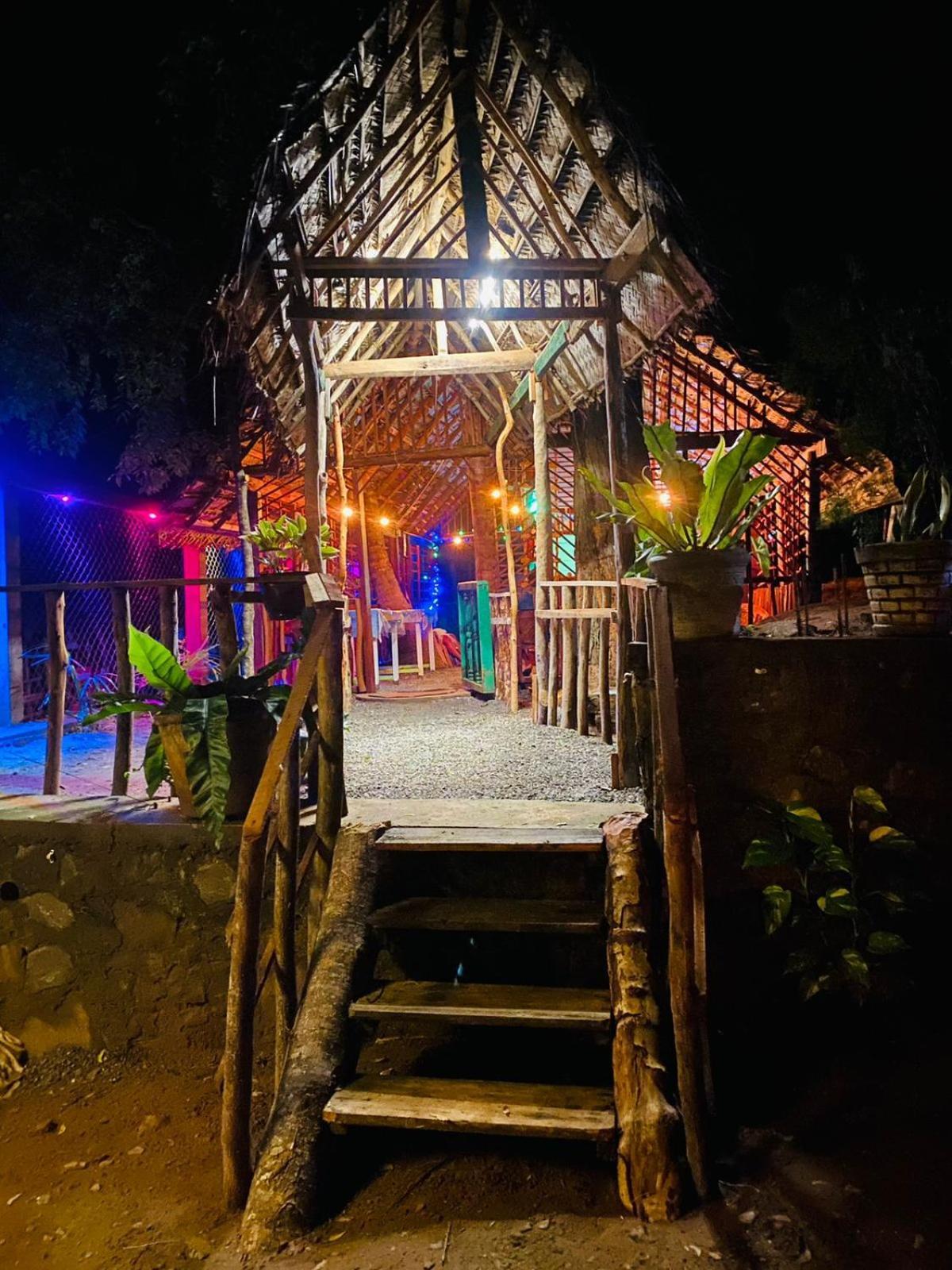 Thatched Villa Tangalle Exterior foto